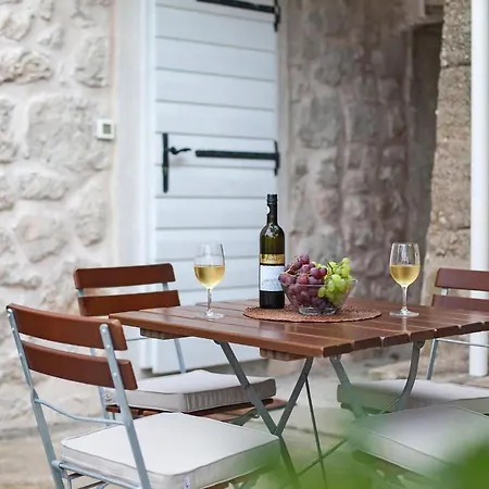 بيت للعطل In With Kitchen دوبروفينك